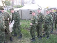 В очередь, сукины дети! В очередь!