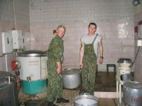 Антон Фарфоров и Вова Иванов в варочной